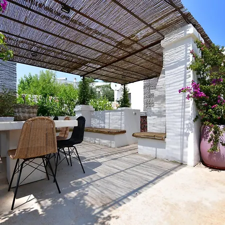 Il Trullo Bianco - & *